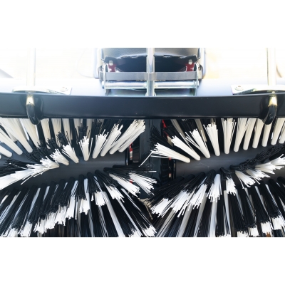 Подметальная машина Tielbuerger tk36 Pro Honda Подметальная машина Tielbuerger tk36 Pro Honda